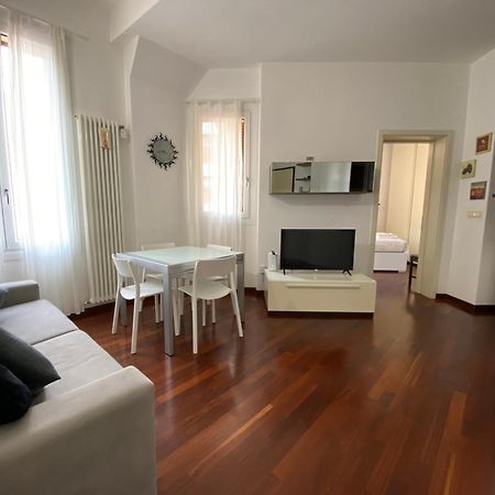Avantgard Rooms Western Station Bolonya Dış mekan fotoğraf