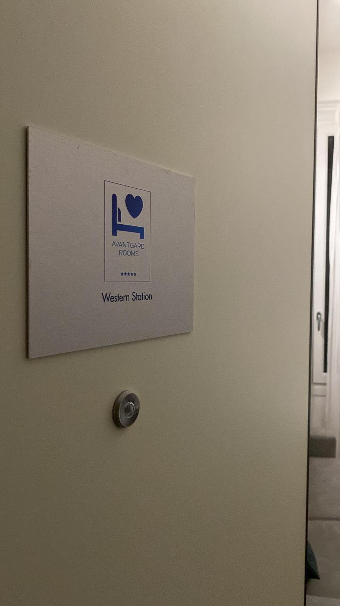 Avantgard Rooms Western Station Bolonya Dış mekan fotoğraf